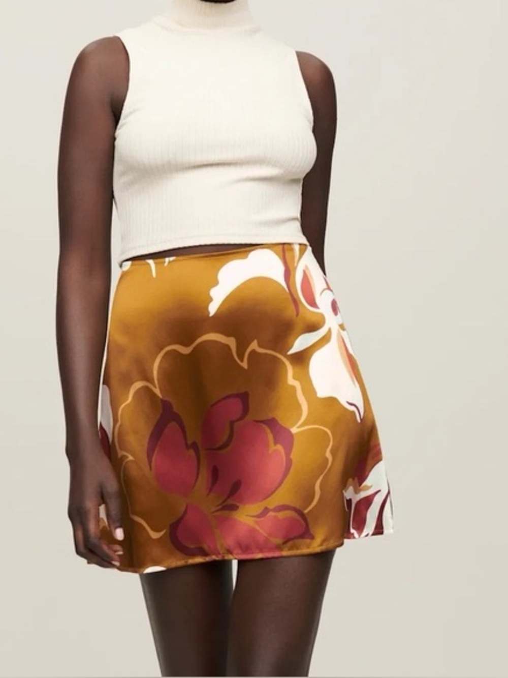 Reformation Silk skirt Size 8